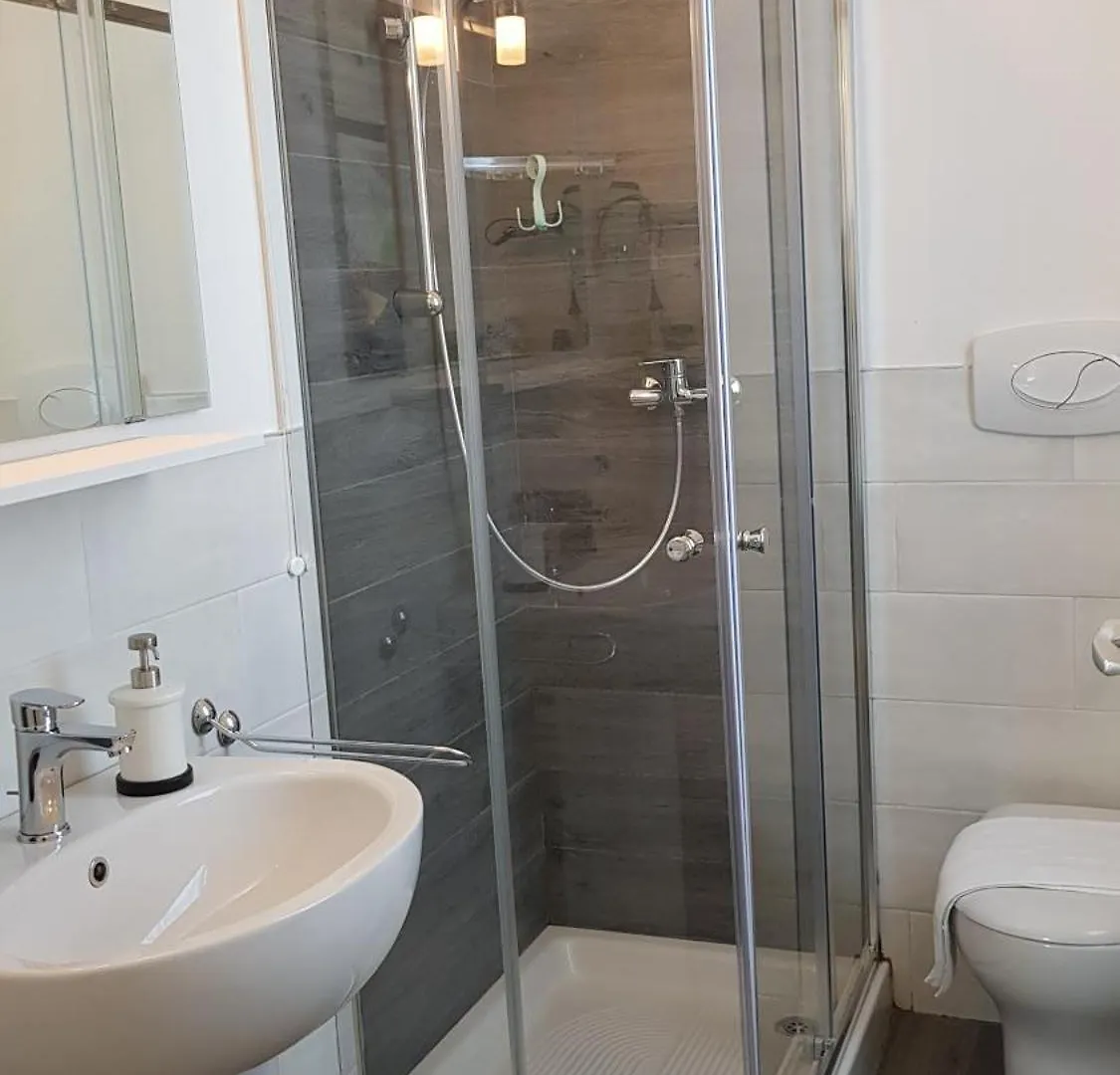B&B Villa Giulia Desenzano del Garda 0*,  İtalya