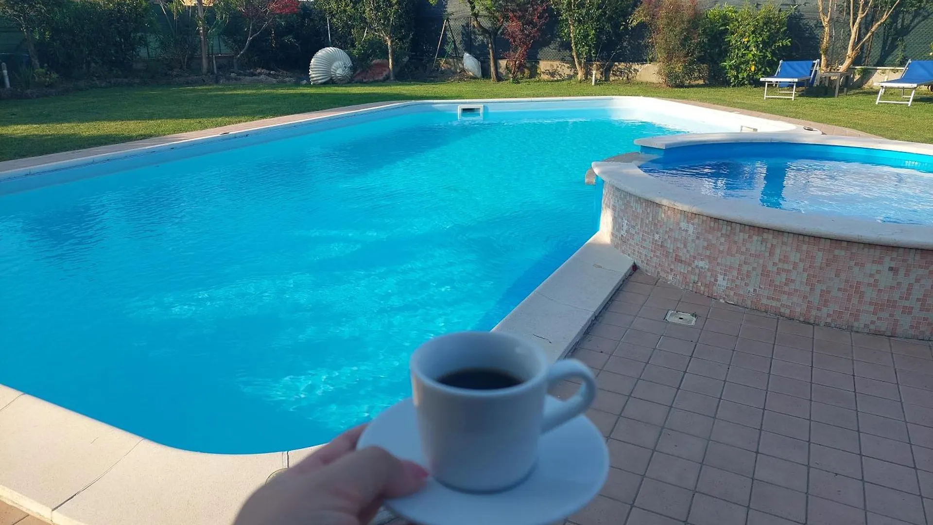 Oda ve Kahvaltı B&B Villa Giulia Desenzano del Garda