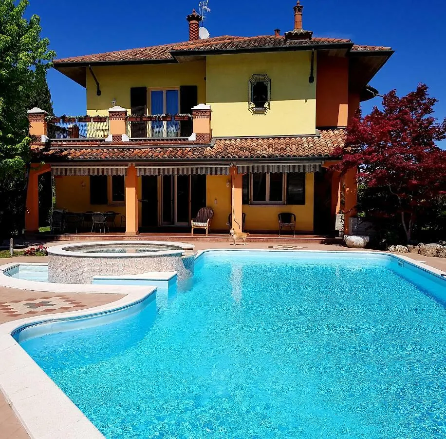 B&B Villa Giulia Desenzano del Garda Bed & Breakfast