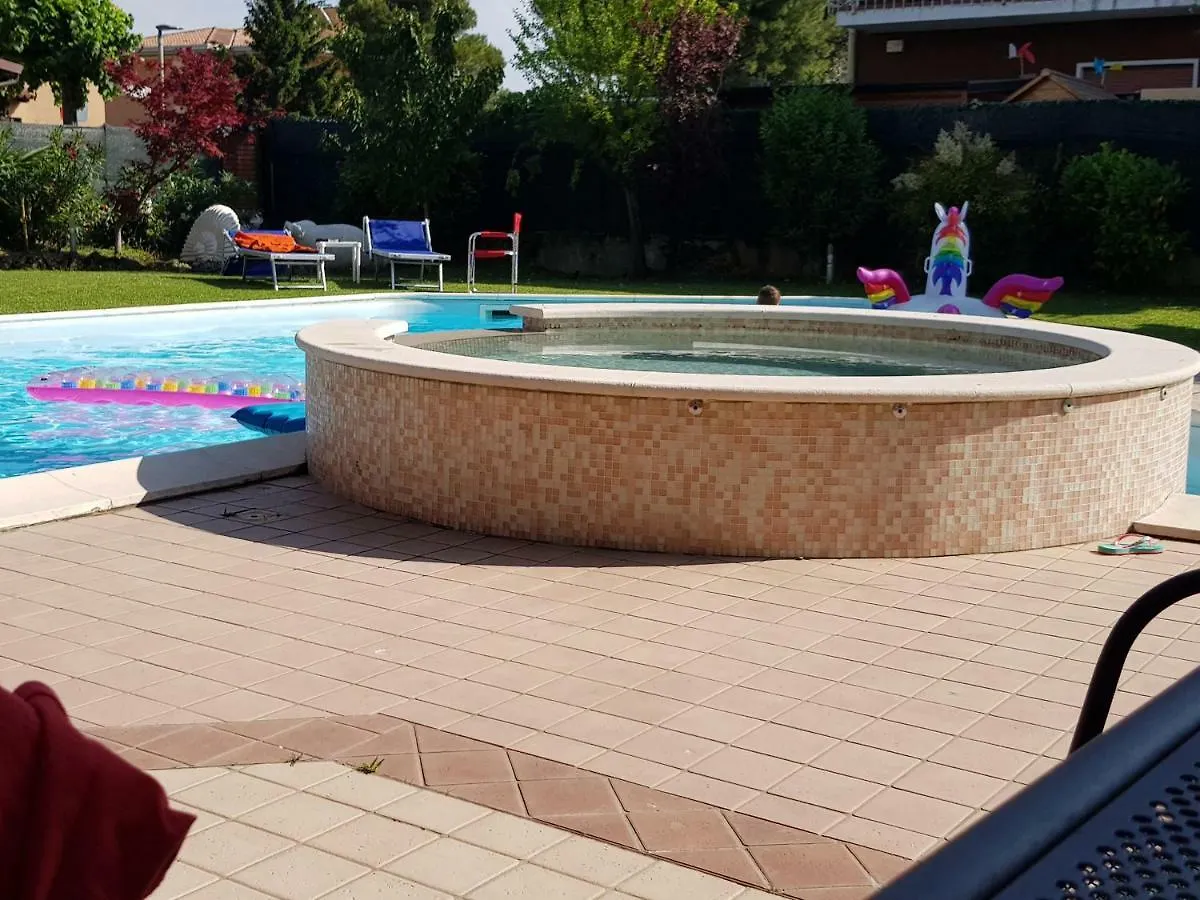 Oda ve Kahvaltı B&B Villa Giulia Desenzano del Garda İtalya
